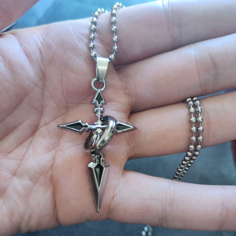Collana con ciondolo a croce minimalista uomo donna gioielli_voghion.com
