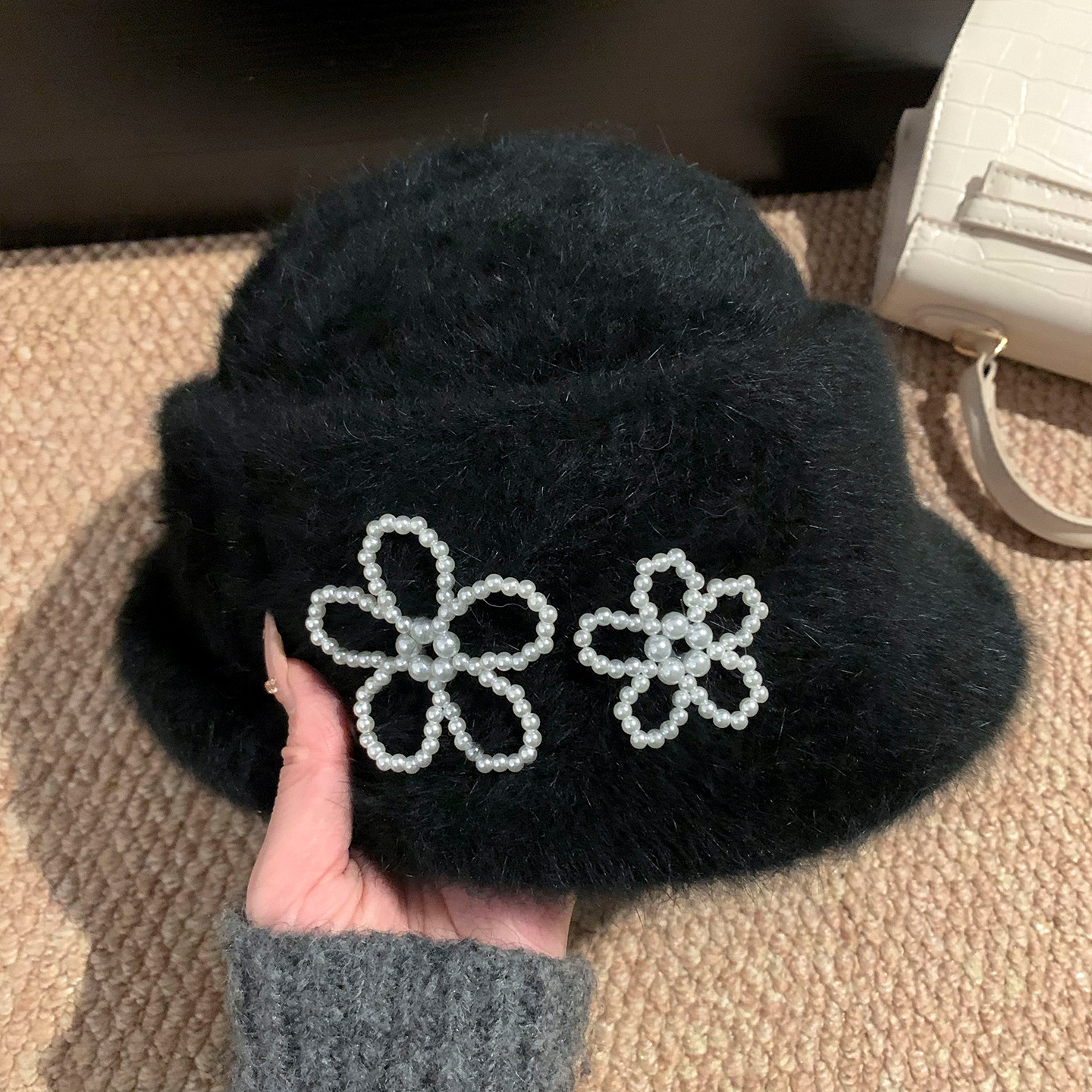 New Camellia Plush For Women Winter French Hepburn Style Elegant Beret Warm Exotic Lady Hat_voghion.com