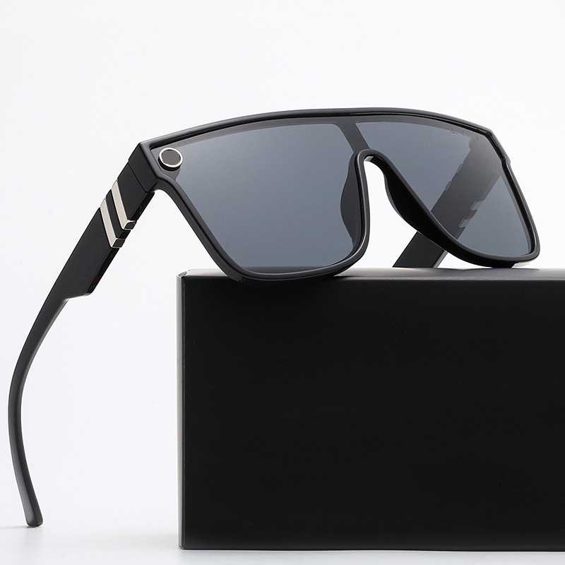 Travel sunglasses