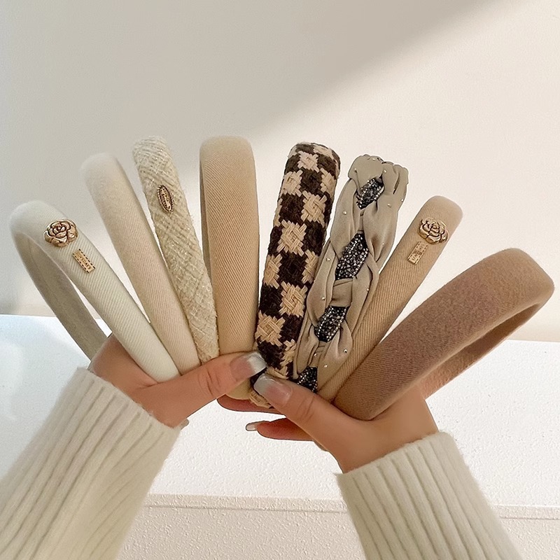 Otoño e Invierno Internet celebridad nueva diadema marrón femenino alto cráneo superior horquilla pelo de ala ancha pelo paquete presionando headwear lavado de cara diadema al por mayor