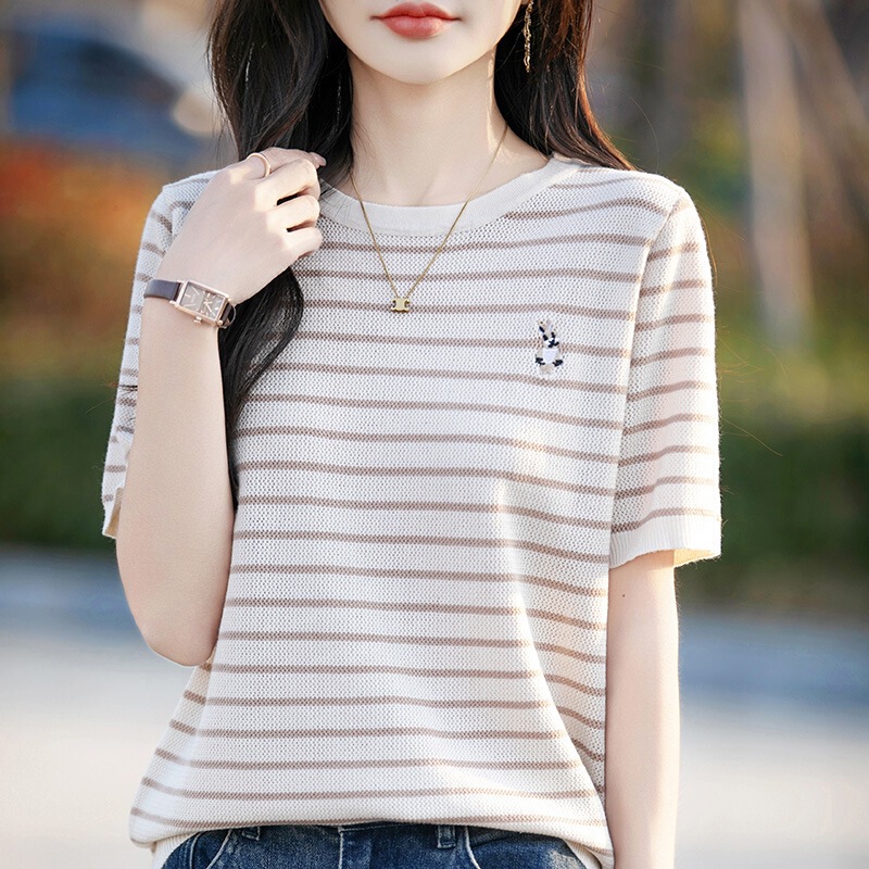 Spring and Summer New Fine Wool Round Neck Knitwear Short-Sleeved T-Shirt Women's Embroidered Rabbit Color-Blocked Stripesd Top Women's Spring and Summer New Fine Wool Round Neck Knitwear Short-Sleeved T-Shirt Women's Embroidered Rabbit Color-Blocked Stripesd Top Women's