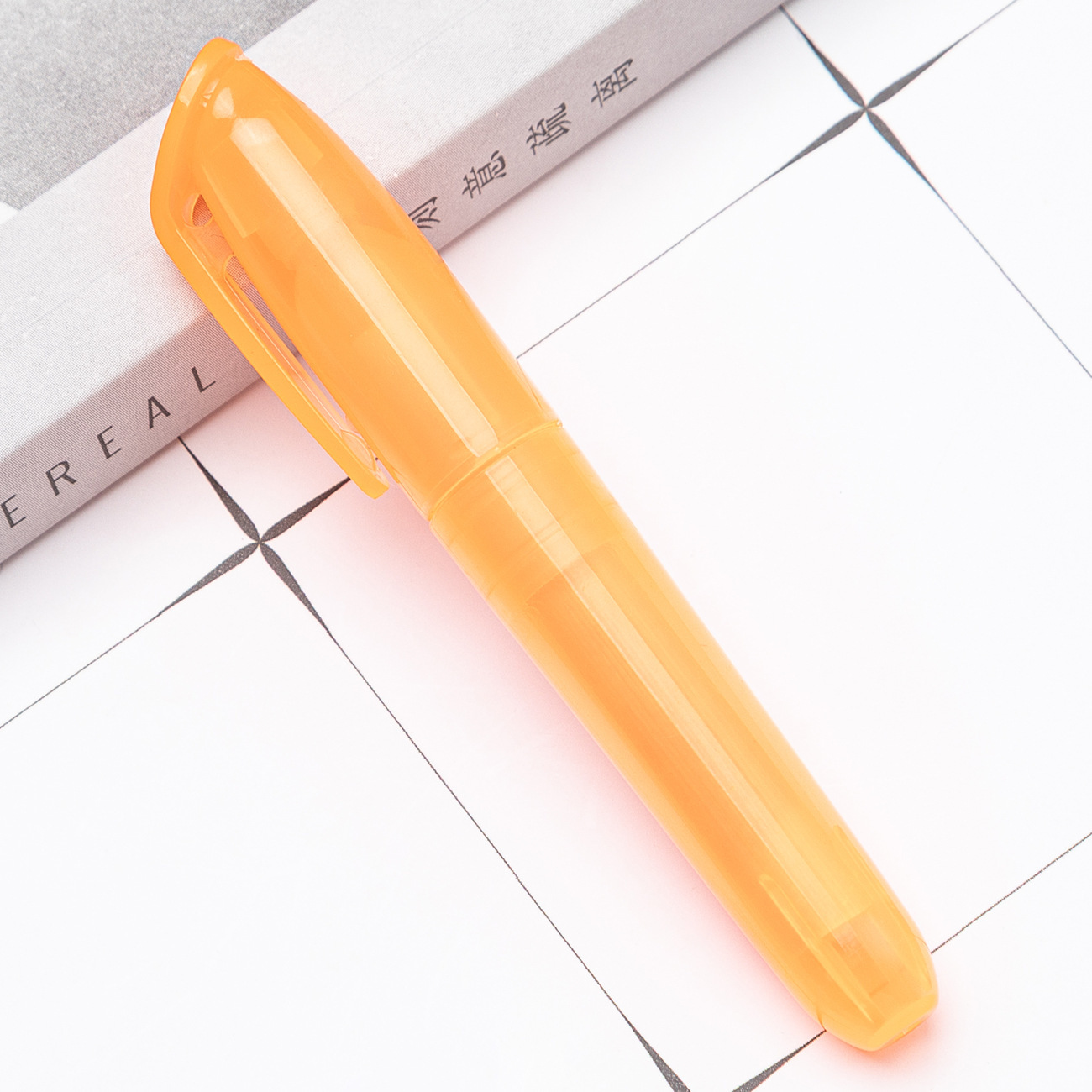 Los estudiantes de plástico al por mayor con un puntero de resaltador de un solo cabezal de color para marcar la línea de puntero de escritura de graffiti