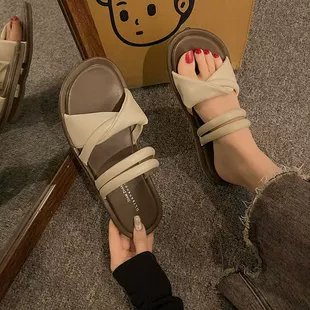 Summer sandals, suitable with a skirt, 2025 years