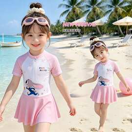 儿童游泳衣女童2026新款朱迪兔子海边防晒中小童连体游泳衣夏季
