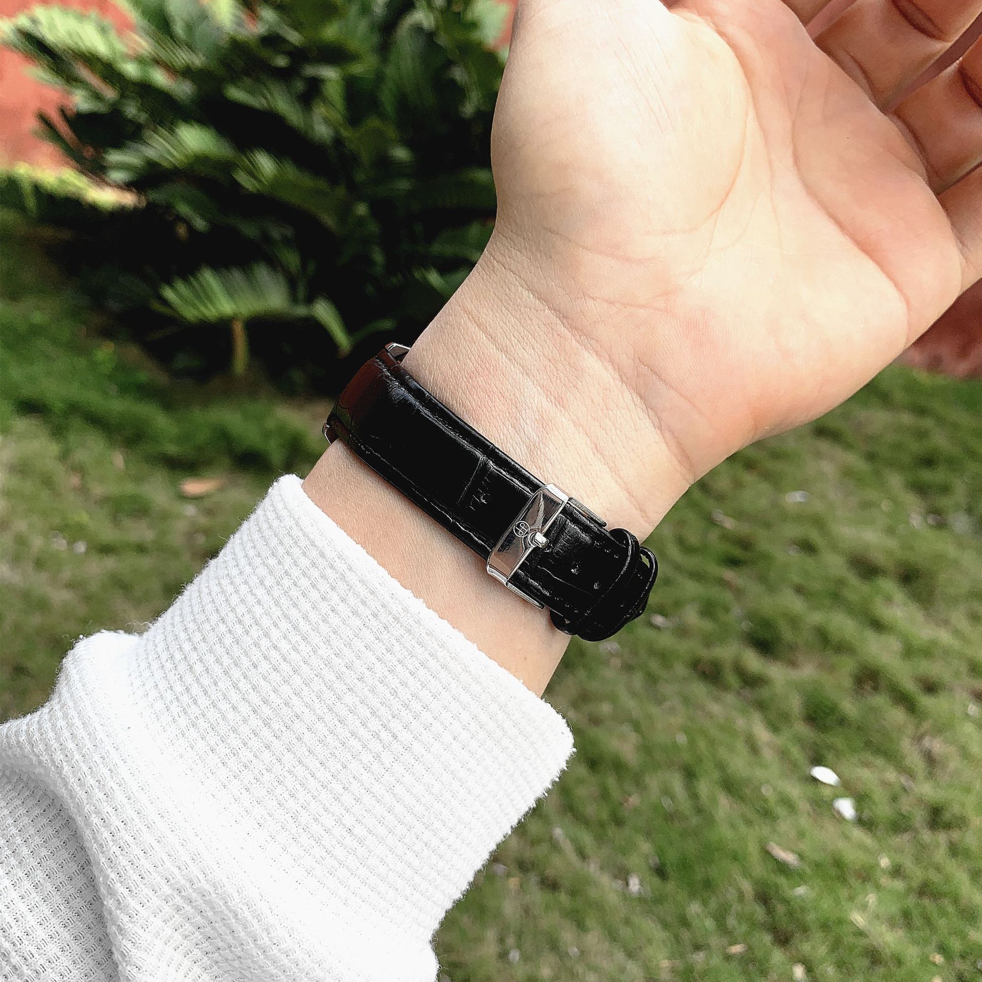 2024 Nouvelle montre de vente chaude à haute valeur esthétique, montre pour hommes authentique, montre populaire, mode étudiante haut de gamme et montre pour hommes polyvalente_voghion.com