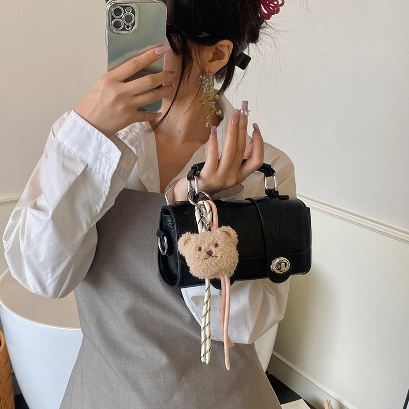 Bolso cuadrado pequeño con bloqueo de nicho coreano único extranjero para mujer 2025 nuevo bolso de hombro de tendencia salvaje bolso de mensajero de moda de estilo occidental