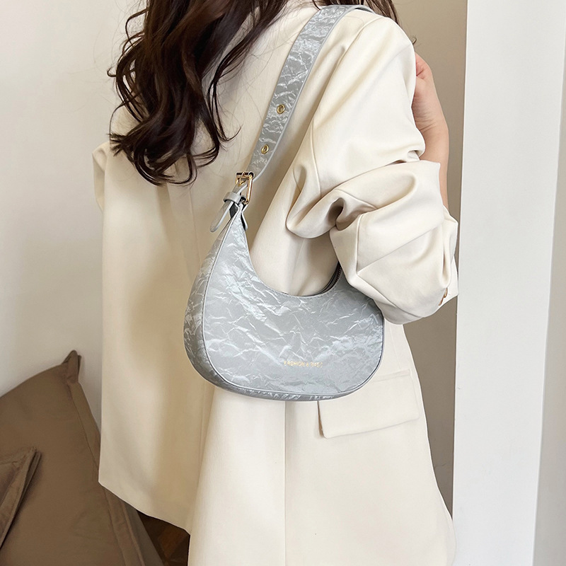 French Niche Design Bag Women's 2024 New Fashion Light Luxury Retro Crescent Bag High-end Shoulder Underarm Bag