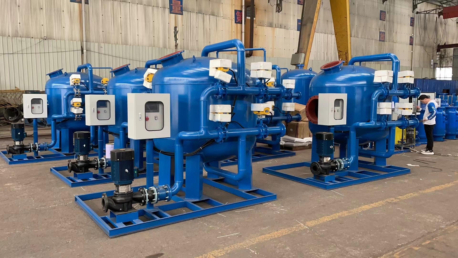 广州美疌水处理过滤器直径1600砂滤过滤器循环水多介质过滤器