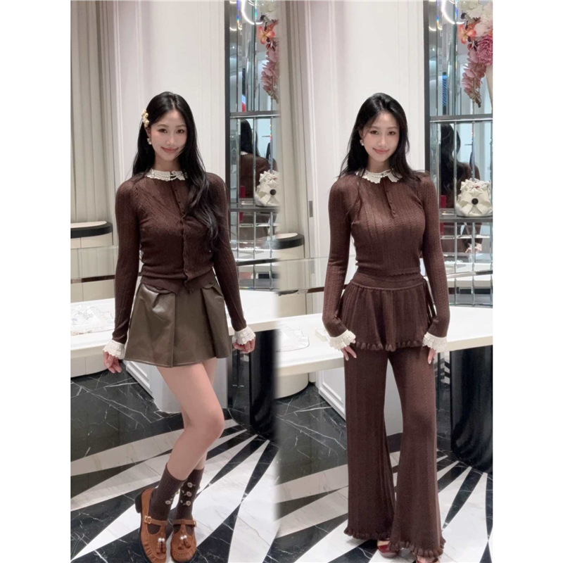 In Stock! Caramel Macchiato Retro Lace Collar Brown Knit Sweater Slim Fit (Two-Piece Set) Top In Stock! Caramel Macchiato Retro Lace Collar Brown Knit Sweater Slim Fit (Two-Piece Set) Top