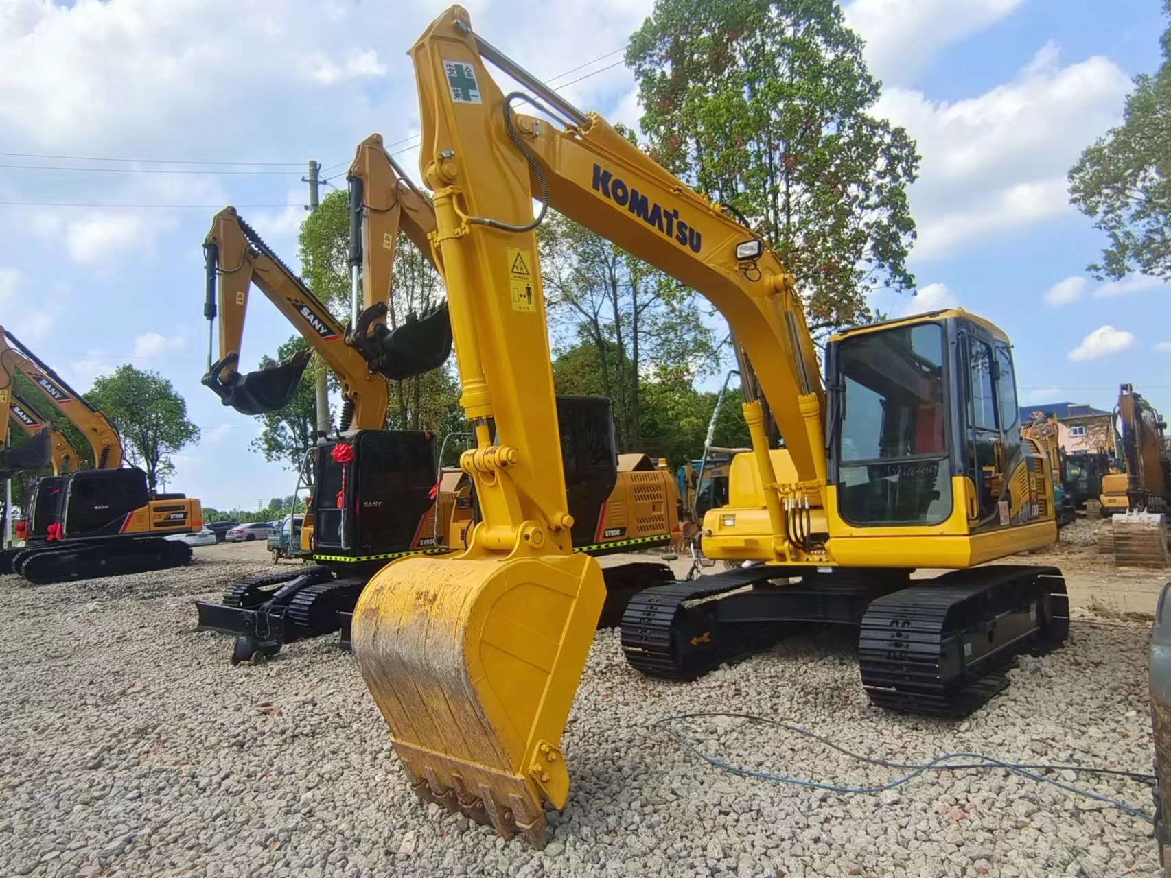 13 toneladas de excavadoras marca Komatsu 130 Carter 312 Shengang 130 Hitachi 120 Sany 135 Volvo 1