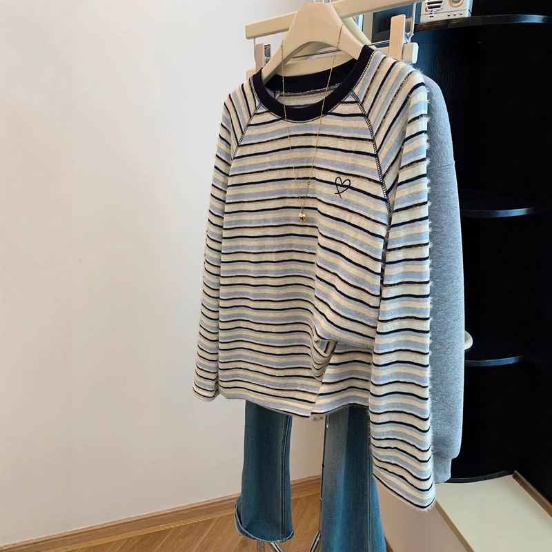 Extra Large Size 150kg Blue Stripesd Long-Sleeved T-Shirt for Women Early Autum Round Neck Loose Korean Style Age-Reducing Raglan Sleeve Top