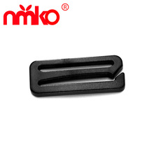 厂家直供现货20/25/38MM塑胶9字日 调节背包日字扣 毛毯开口扣