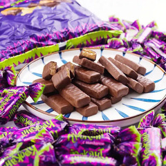 Russian imported nut snack filled chocolate candy wedding celebration crispy KDV purple skin candy popular happy candy