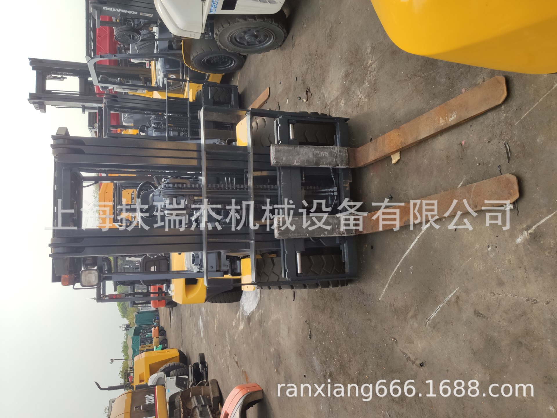 KOMATSU小松3吨二手叉车 二手市场现货出售支持出口