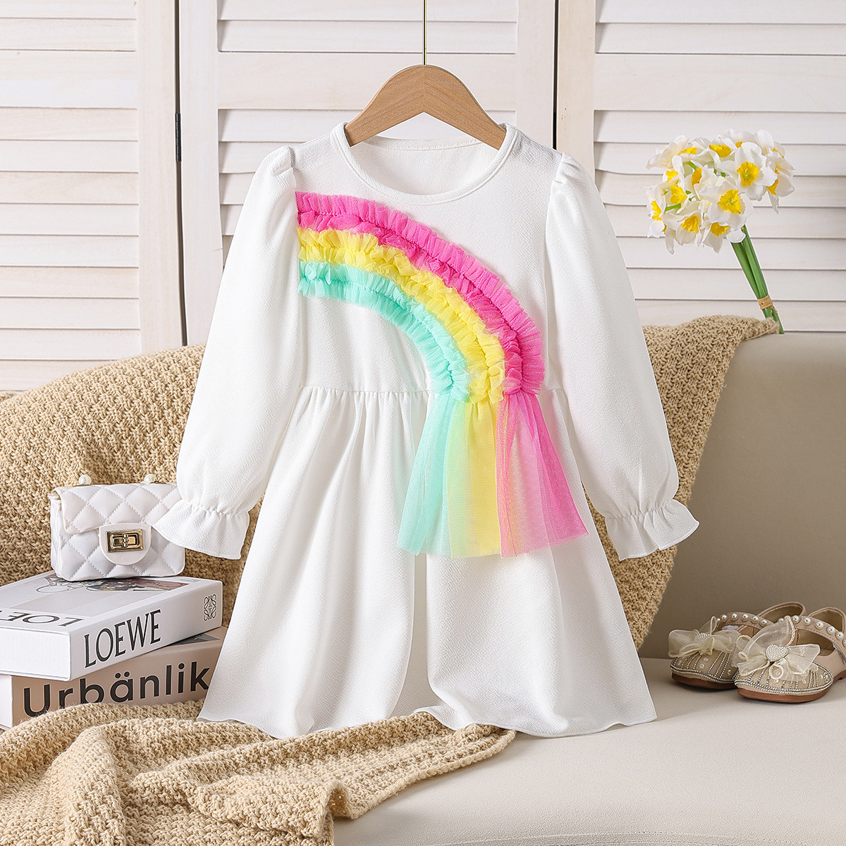 Vestido casual de decoración de malla de color tridimensional de manga larga con cuello redondo de color sólido para niñas de estilo europeo transfronterizo