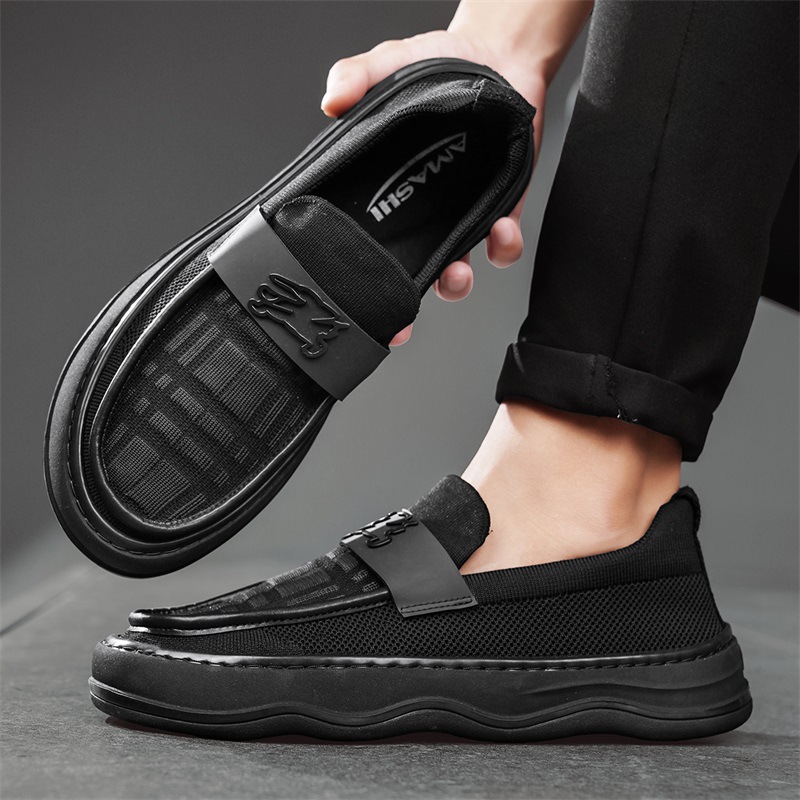 Zapatos casuales de negocios de nuevo estilo de verano, malla, transpirable y cómodo, suela gruesa, zapatos perezosos de conducción para hombres al aire libre