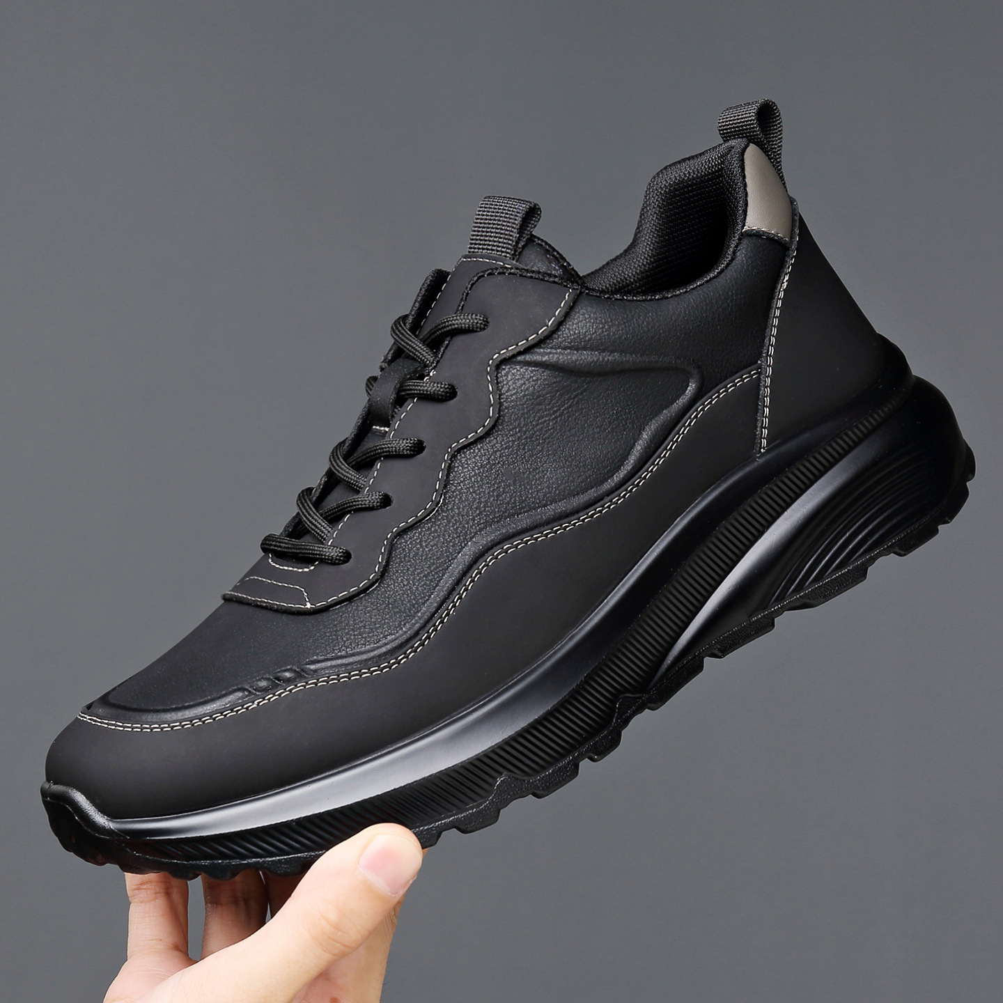 新款男鞋时尚透气男士皮鞋潮鞋轻便单鞋运动厚底休闲鞋子一件代发