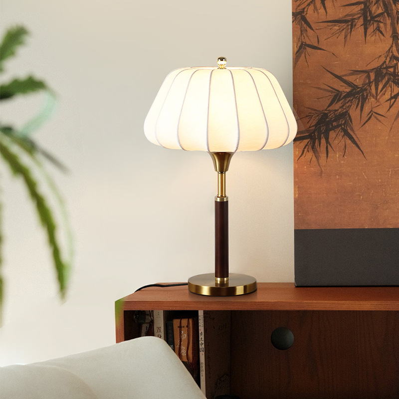 Zhongshan lámparas retro francesa simple madera sólida sala de estar dormitorio estudio lujoso lujo de alta gama nueva lámpara de piso china 397L