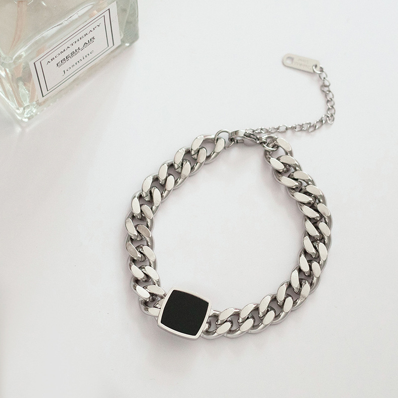 Titanium steel thick chain necklace dripping oil black square clavicle chain necklacepicture2