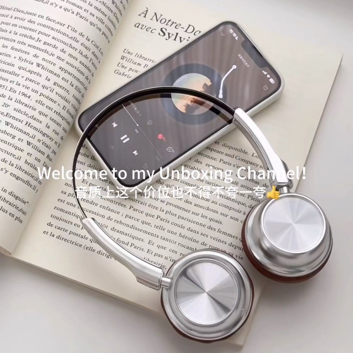 Retro Style Wireless Bluetooth Headphones with High Aesthetic Appeal, Noise Reduction, Sports Features, Long Battery Life, Student Earphones, Factory Wholesale