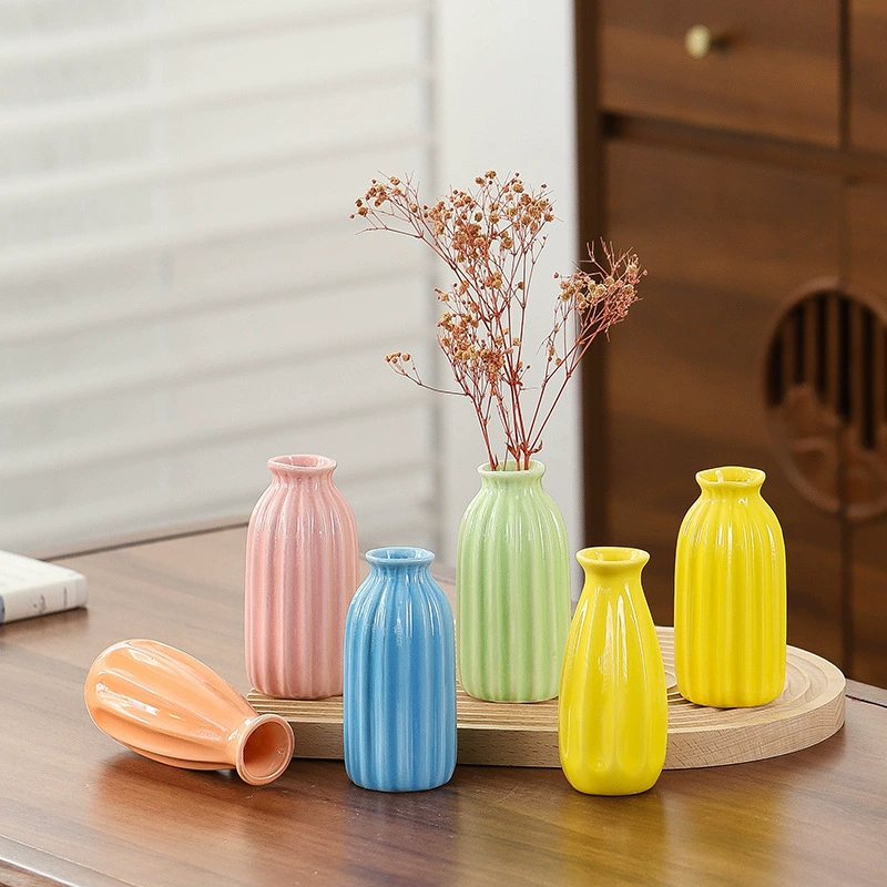White ceramic modern creative resin decor, simple and elegant design, home decor