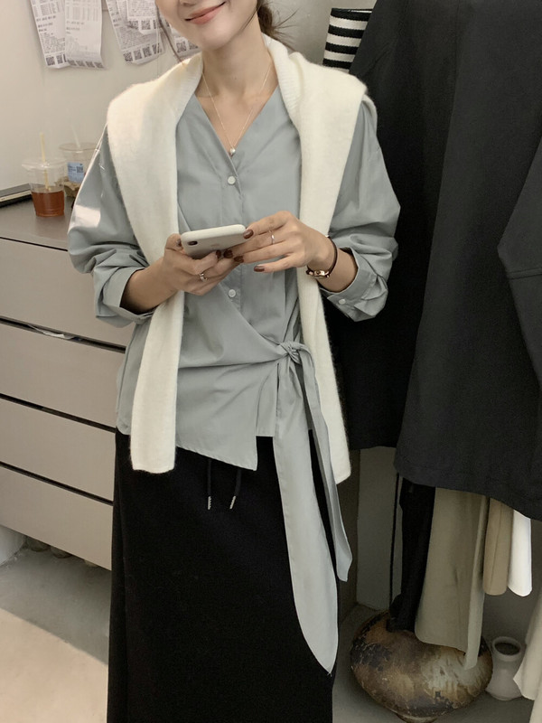 【MISS密思家正品店】极简气质V领排扣侧边系带衬衫女装W691|undefined
