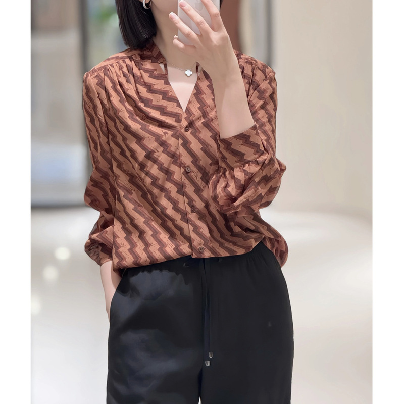 in stock Xiaohefeng Spring and Summer New Fashion Elegant Printed Long-sleeved Fanty V-neck Lace-up Shirt Women's Top