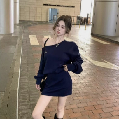 French Retro Style One-Shoulder Long-Sleeved Sweatshirt Dress for Women, Spring Hot Girl Style, Waist-Cinching Hip-Hugging Skirt, Dark Blue Short Skirt