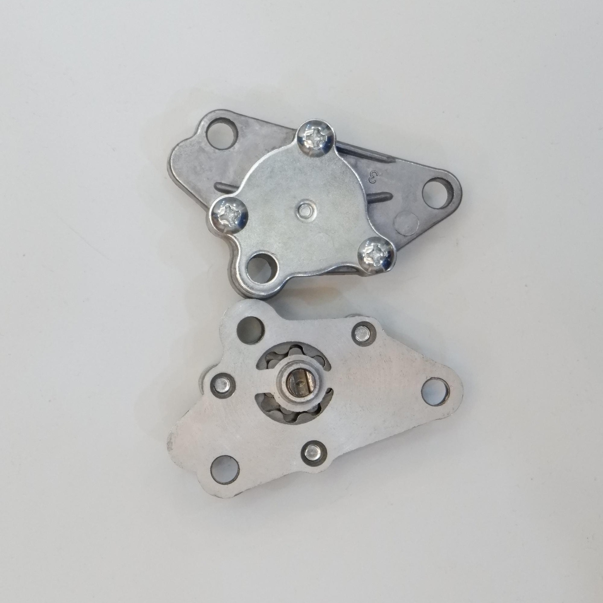 15100-Kwb-600 Oil Pump Assembly Is Suitable for Hon-Da Wave110/Wave S110/Dream10