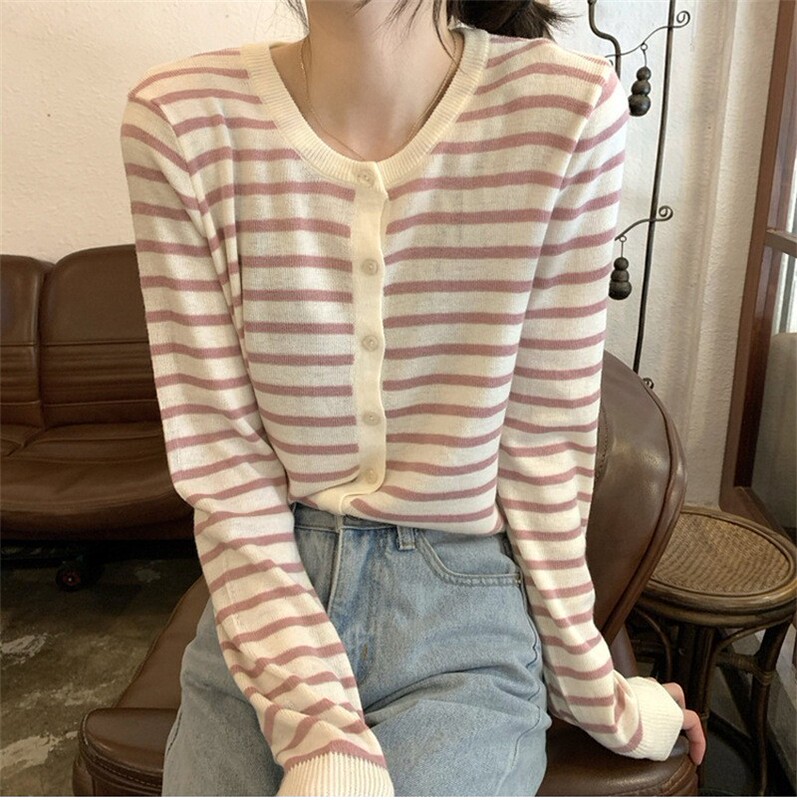 Autumn New Korean and Japanese Style Spicy Girl Fashion Casual Simple Classic Evergreen Striped Knit Cardigan Sweater Autumn New Korean and Japanese Style Spicy Girl Fashion Casual Simple Classic Evergreen Striped Knit Cardigan Sweater