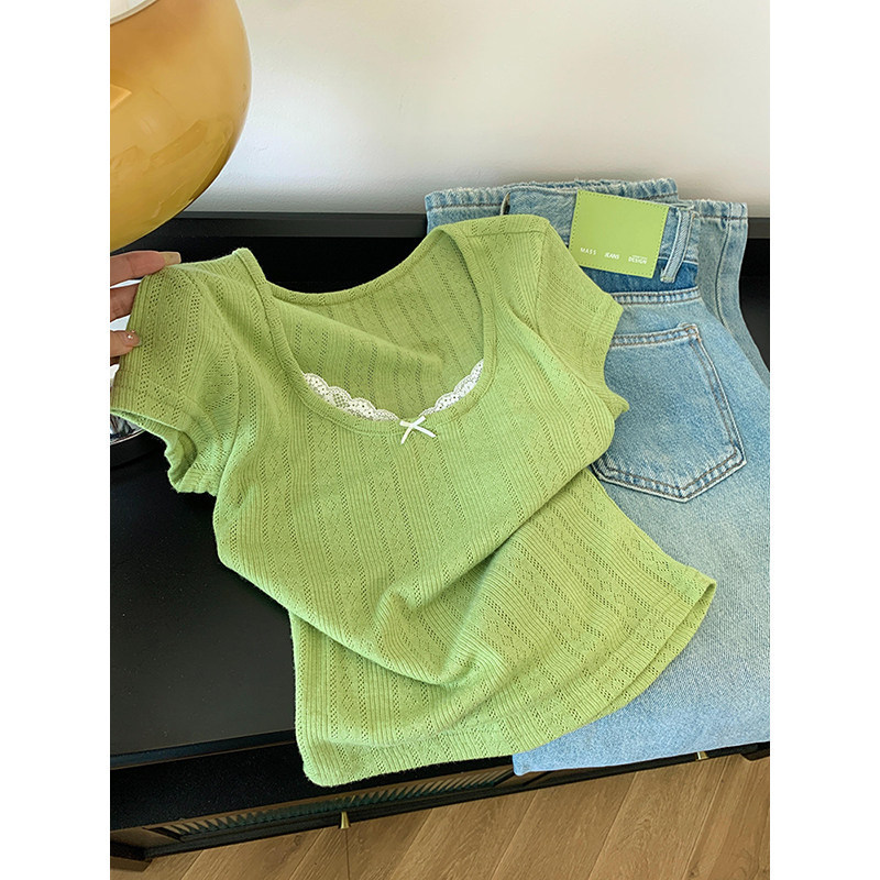 Dopamine Green Short-Sleeve T-Shirt for Women, Summer Design with Unique Bow Lace Trim, Slim-Fit Top Dopamine Green Short-Sleeve T-Shirt for Women, Summer Design with Unique Bow Lace Trim, Slim-Fit Top