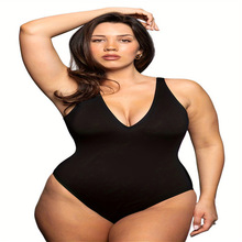 ����¶������ϵ�K��a�Ըм�ɫ�o�������B�wӾ�±Ȼ���Ů