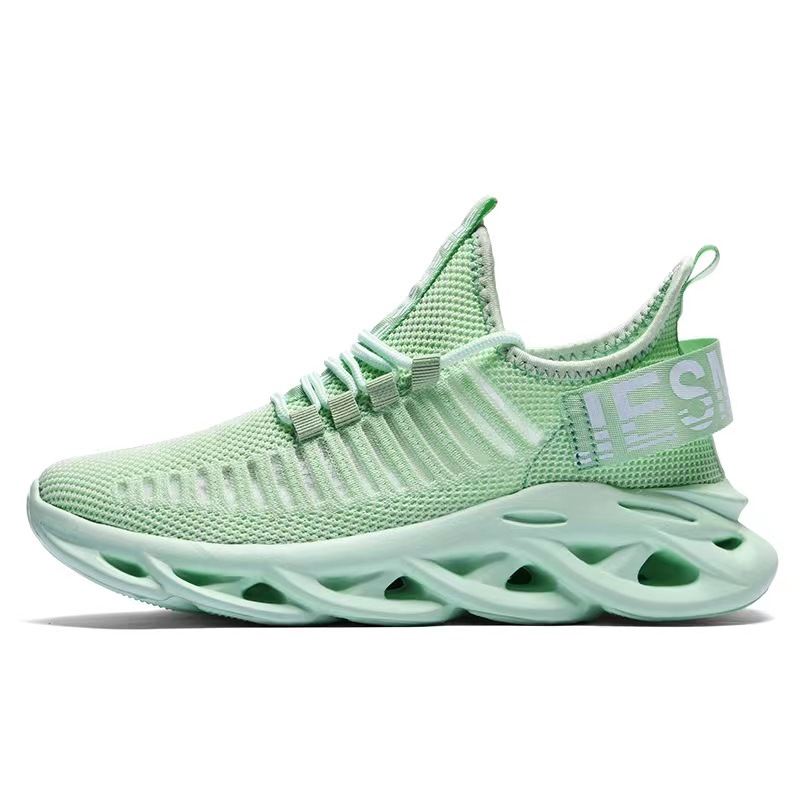 Transfronterizo más el tamaño de los zapatos de los hombres deportes ligero estudiante volando zapatos de malla tejida moda casual coreano moda otoño zapatos para correr