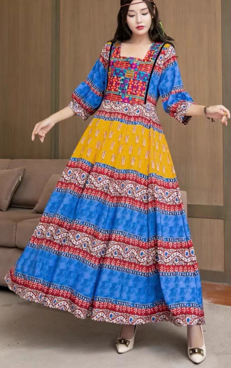 Langes, ausgestelltes, besticktes Kleid im Bohemian-Ethno-Stil für Reisefotografie – Großhandel_voghion.com