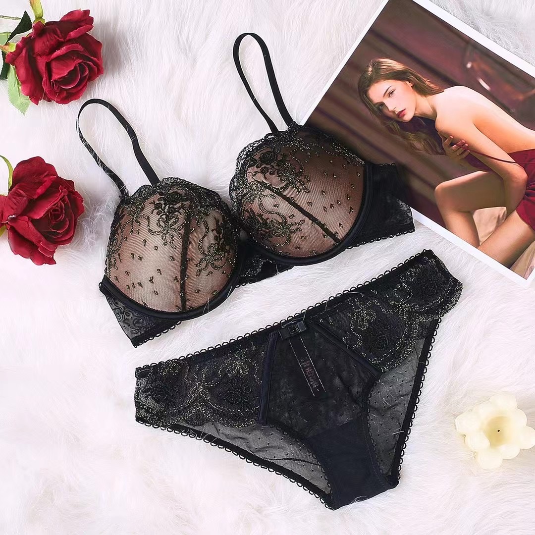 2023 New Embroidered Bra Women's Underwear Set_voghion.com