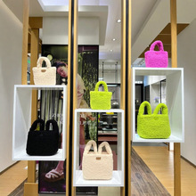 ug秋冬羊羔毛手提包可爱小众简约通勤手提包毛绒手拎包斜挎