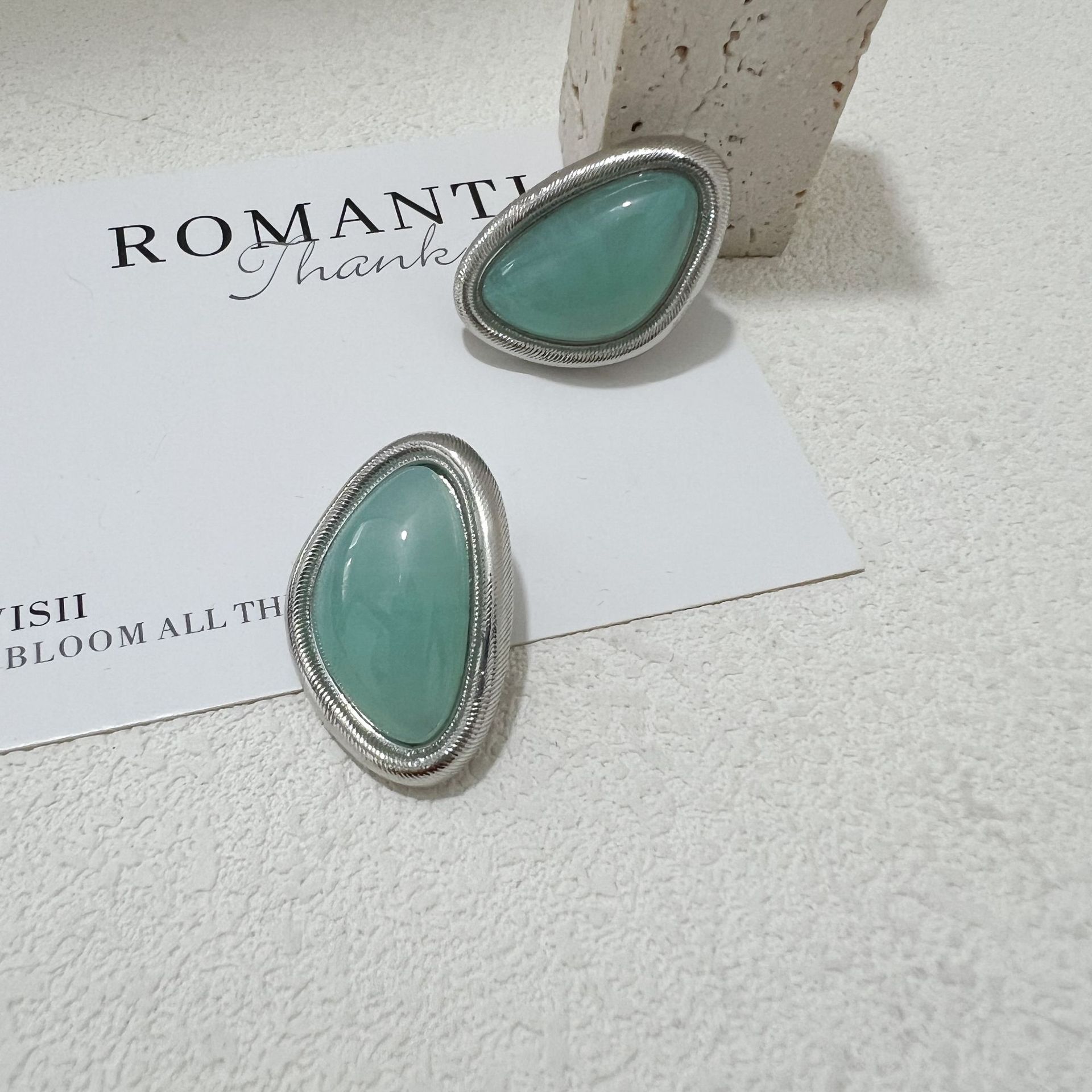 Geometric Clip-on Earrings For Women Elegant Colour Block Design_voghion.com
