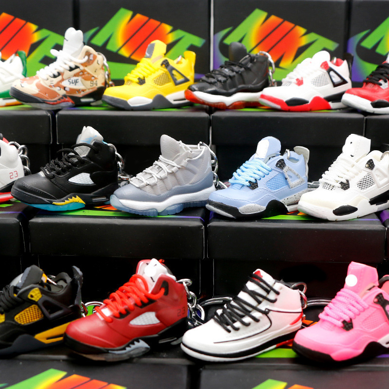 aj2-12 Generation Shoes Keychain Pendant Simulation Basketball Shoes Jewelry Foreign Trade Hot Explosions Bag Accessories Hanging Ornaments