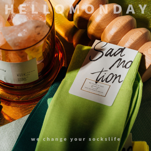 34012 Zhuji socks solid color dopamine socks men's stockings medium tube ins trendy college style Japanese retro women