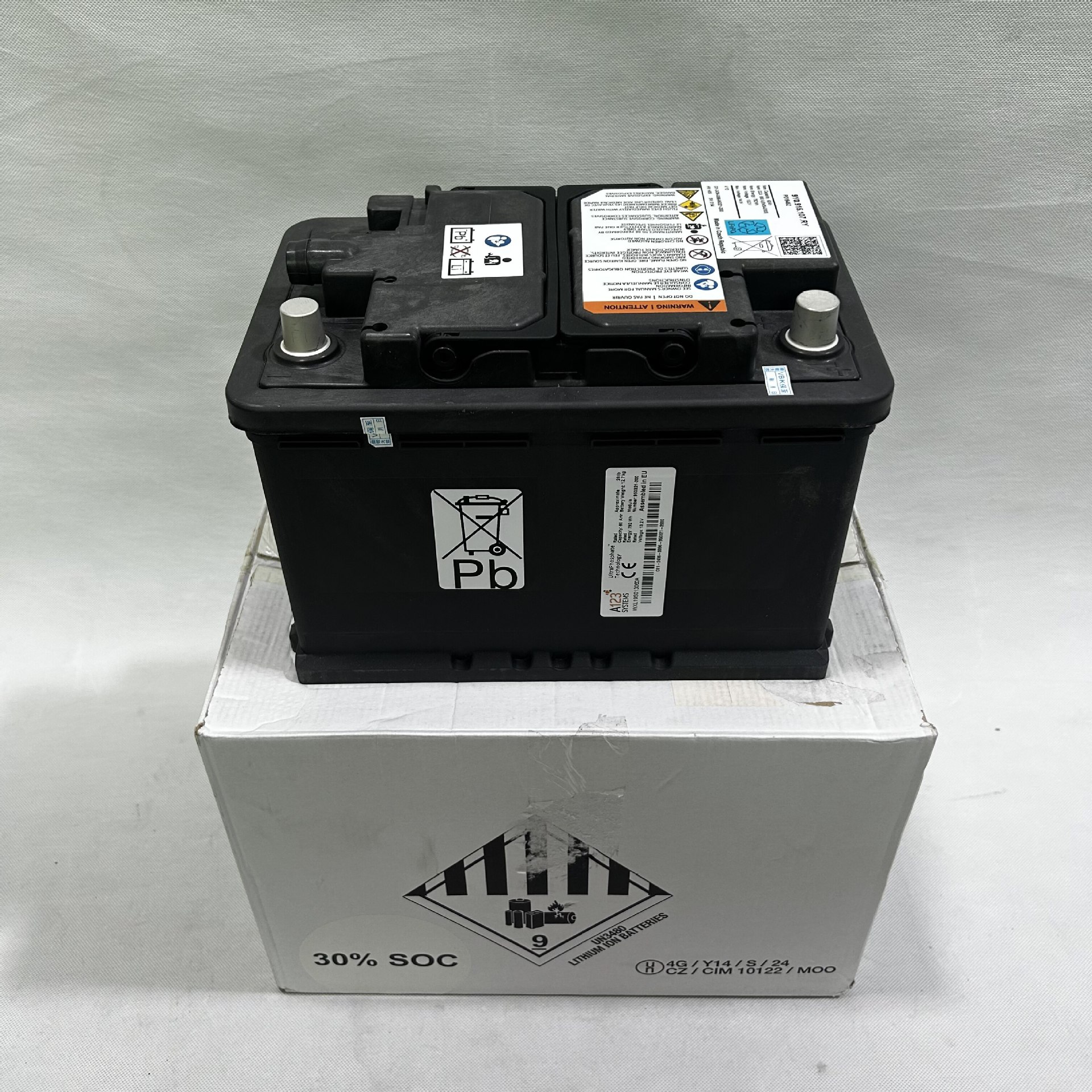 Porsche original car battery, model 9Y0915107RY, brand new, 60AH, for starting the car