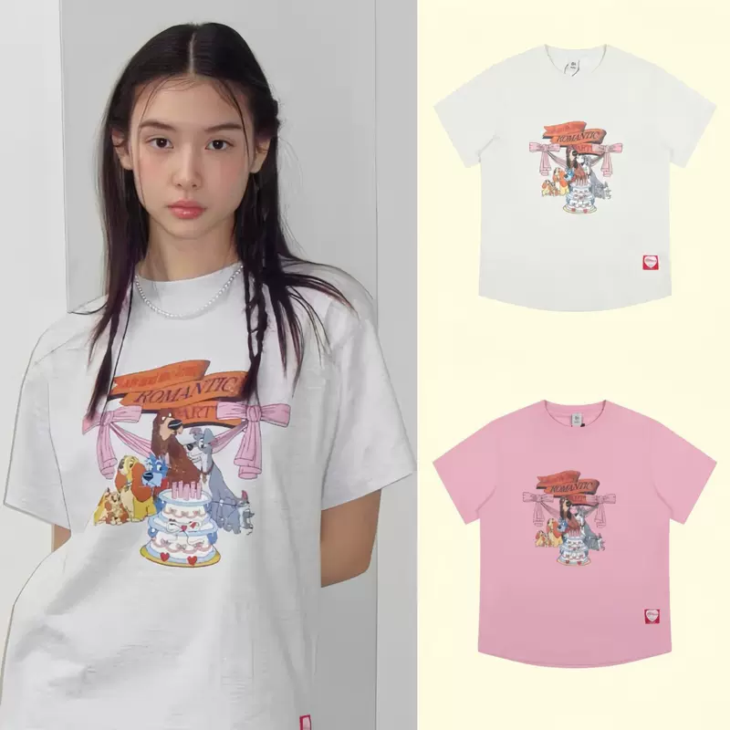 เสื้อยืดแขนสั้นพิมพ์ลายสุนัขการ์ตูนดิสนีย์ คอลเลกชันร่วมระหว่างแบรนด์แฟชั่นเฉพาะกลุ่มเกาหลี Ron* กับดิสนีย์ คอรอบ มีโบว์น่ารัก