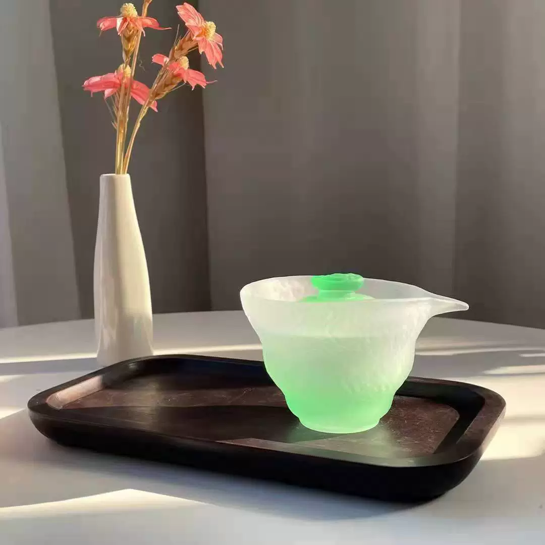 Чайная чашка (матовое стекло) фуксия, 235 г, 9,3×9,3×9,3 см