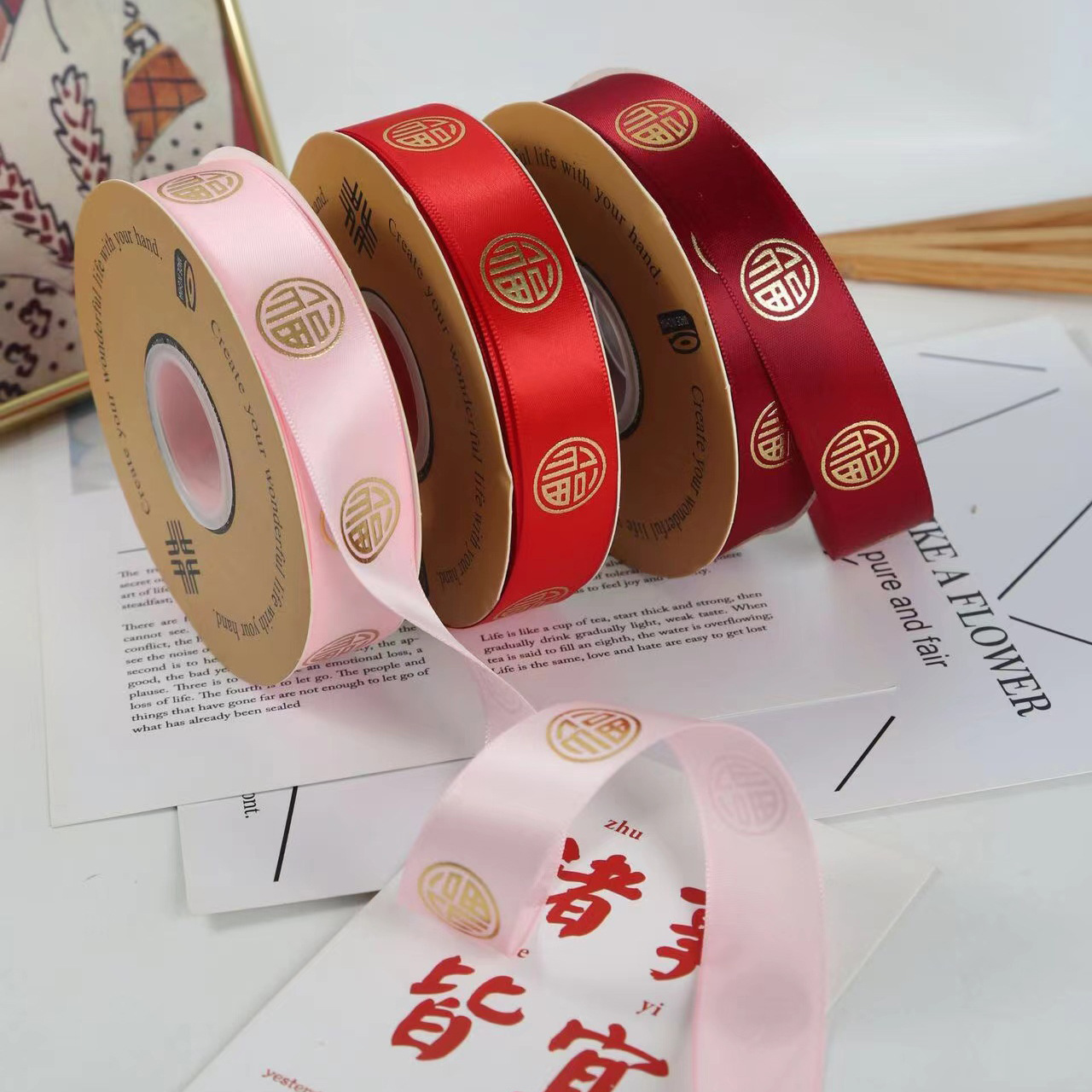 2.5CM Fufu estampado cinta rojo Año Nuevo regalo de mano de flores materiales de embalaje cinta al por mayor