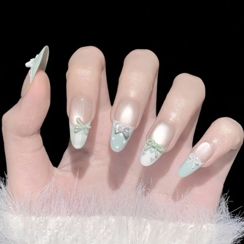 Handmade Manicure Wearable Nails Whitening Mint Green Cat Eye Sparkling French Lace Bow Removable Nail Patch