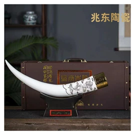 装饰花瓶;陶瓷工艺品;酒壶
