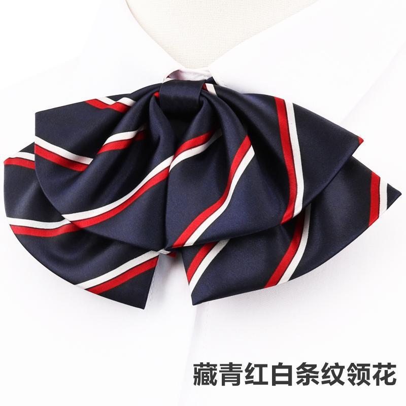 네이비 블루 레드와 화이트 스트라이프 나비 넥타이