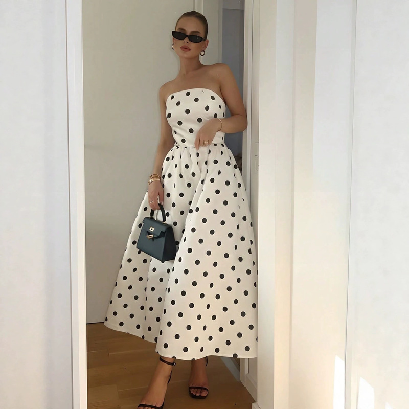 French retro cross-border women's polka dot strapless dress, high-waisted, mid-length, strapless, elegant gown French retro cross-border women's polka dot strapless dress, high-waisted, mid-length, strapless, elegant gown