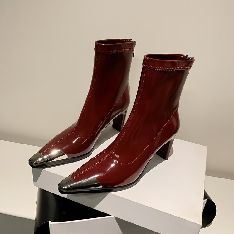 Low boots