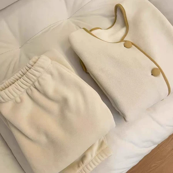 Beige winter high quality set