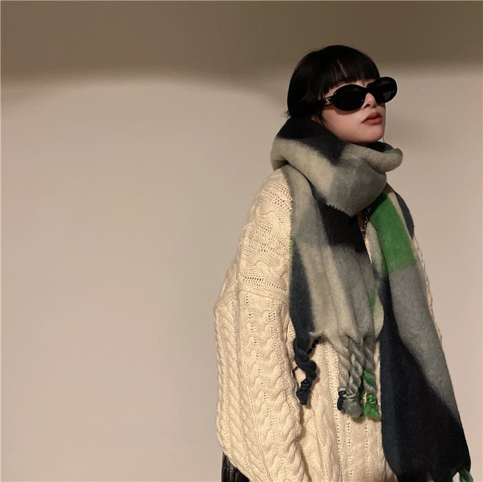Korean Ins2023 new winter geometric color gradient mohair fringe scarf for women's shawl with two necklaces_voghion.com